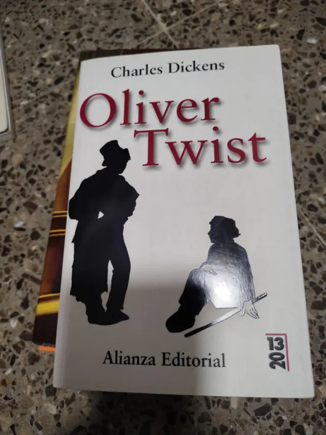 Oliver Twist (Spanish Edition)