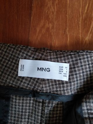 Pantalón de traje a cuadros elegante