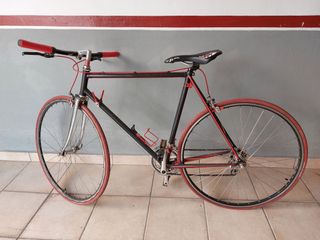 Bicicleta Proyecto Fixie Negra/Roja