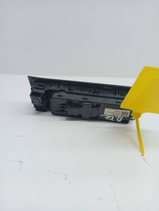 MANDO ELEVALUNAS DELANTERO IZQUIERDO VOLVO V40 (3)