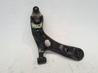 BRAZO SUSPENSION INFERIOR DELANTERO DERECHO TOYOTA AVENSIS S