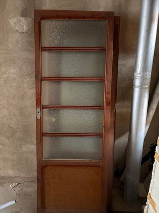 Puertas madera antigua con cristales