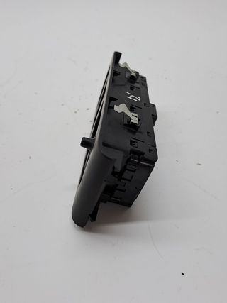 MANDO ELEVALUNAS DELANTERO IZQUIERDO VOLVO XC 40