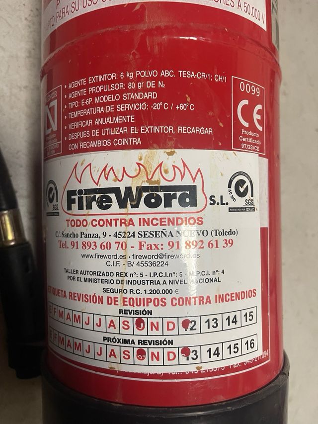 Extintor Polvo ABC 6L