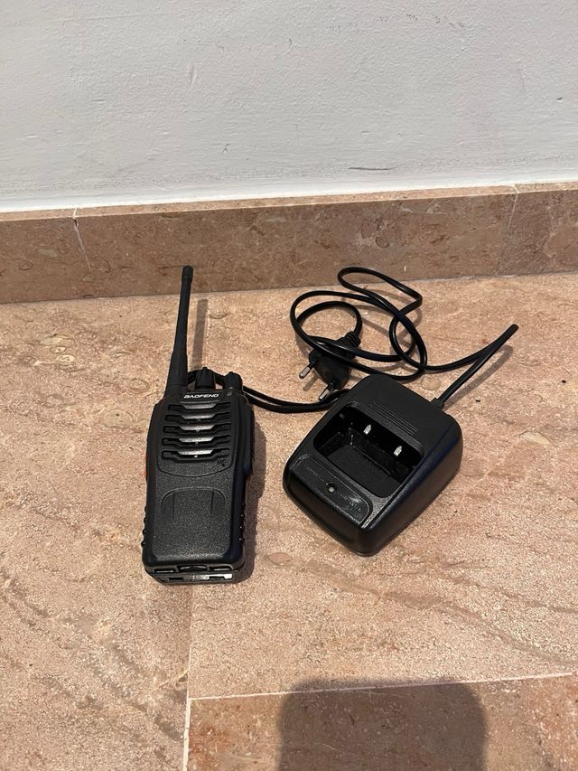 Walkie Talkie Baofeng Negro