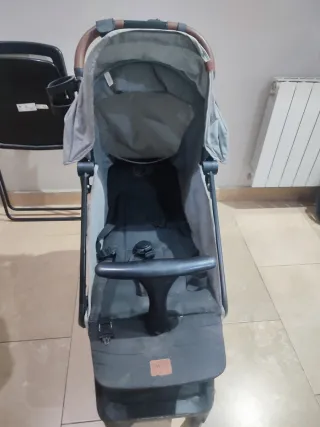 Silla de paseo Kinderkraft gris