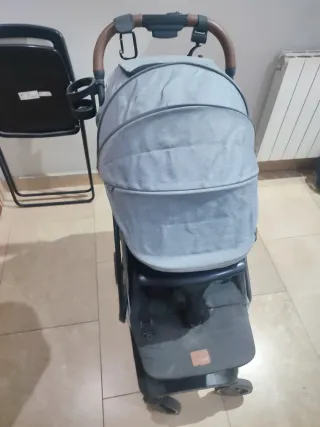 Silla de paseo Kinderkraft gris