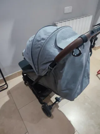 Silla de paseo Kinderkraft gris