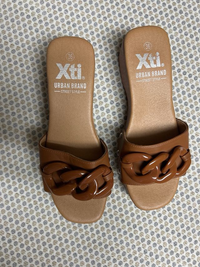 Sandalias Xti Beige y Marrón Talla 36