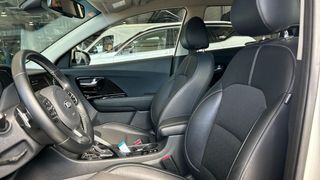 Kia Niro 1.6 GDI HYBRID EMOTION 141 5P