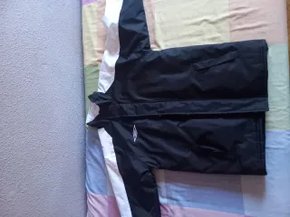 Chaqueta Umbro Negra y Blanca
