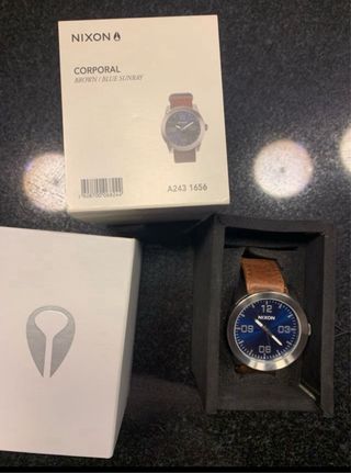 Reloj Nixon Corporal steel esfera azul nuevo