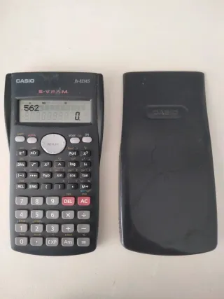 Calculadora Científica Casio fx-82MS