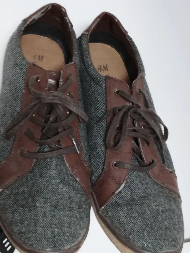 Zapatillas H&M Gris y Marrón Talla 40