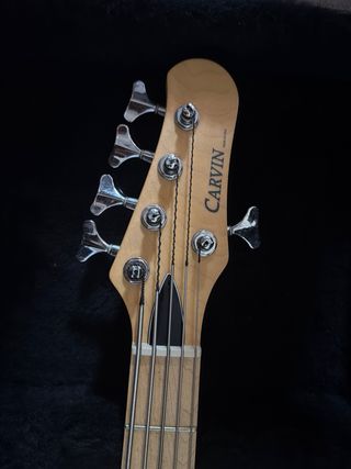 Bajo Carvin 5 cuerdas