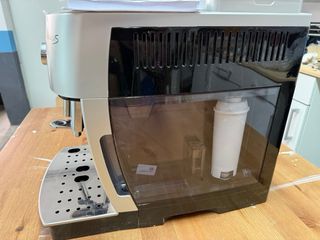 Cafetera Delonghi Magnifica S Automática