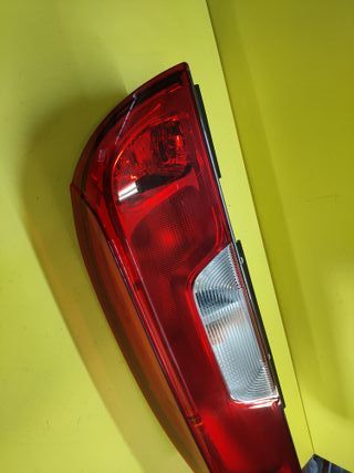 PILOTO TRASERO DERECHO FIAT DOBLO 09-
