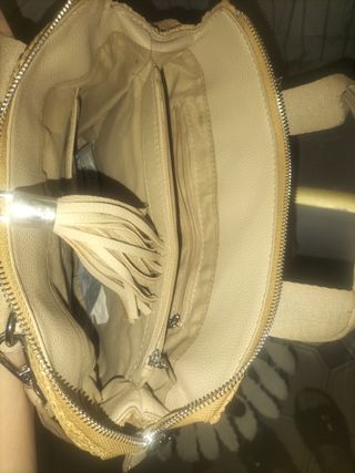 Bolso de mano tejido beige