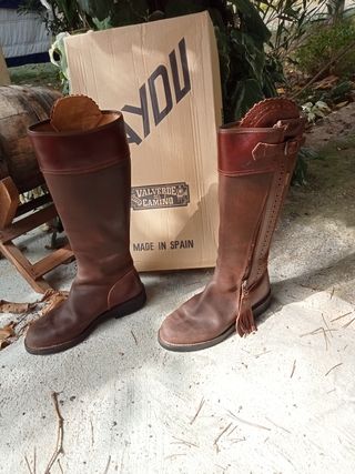 Botas de montar de cuero marrón