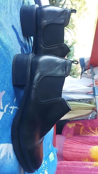Stivaletti neri donna
