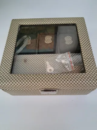 Caja para relojes y pulseras