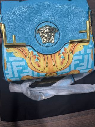 Borsa Versace x Fendi blu e oro