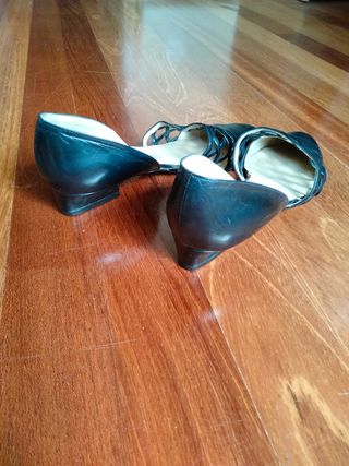 Zapatos Sergio Rossi tacón bajo elegantes