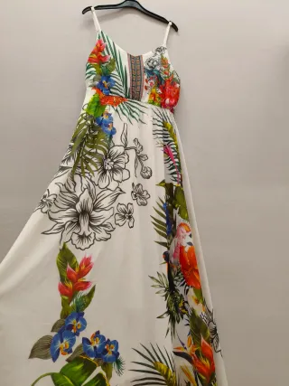 Vestito in velo lungo bianco floreale