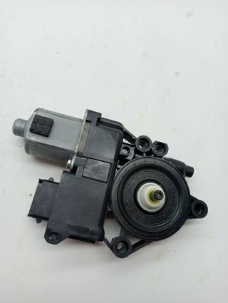 MOTOR ELEVALUNAS TRASERO DERECHO KIA SORENTO ()