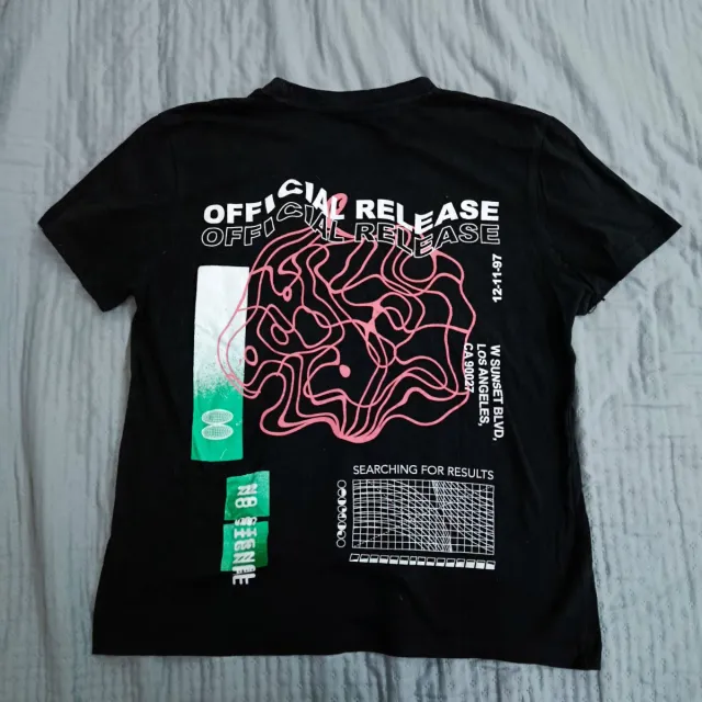 Camiseta negra estampada talla S