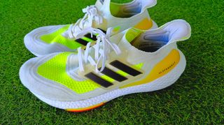 Adidas Ultraboost 22 - Talla 43 ( reserva Marc)