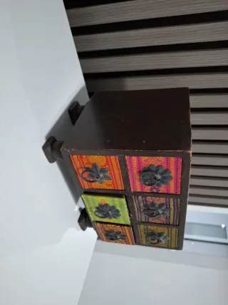 Oferta Bargueñito joyero con 6 cajones
