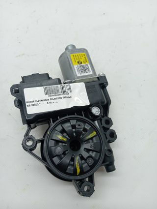 MOTOR ELEVALUNAS DELANTERO DERECHO KIA XCEED (2)