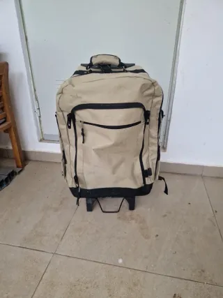 Maleta de viaje con ruedas