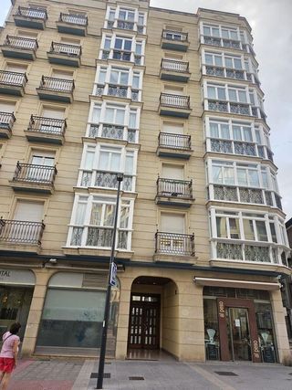 Piso en alquiler en Zona Sur en Burgos