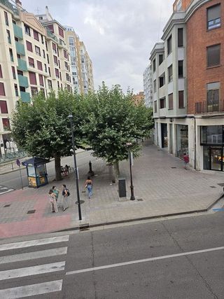 Piso en alquiler en Zona Sur en Burgos