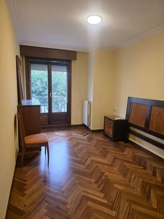 Piso en alquiler en Zona Sur en Burgos