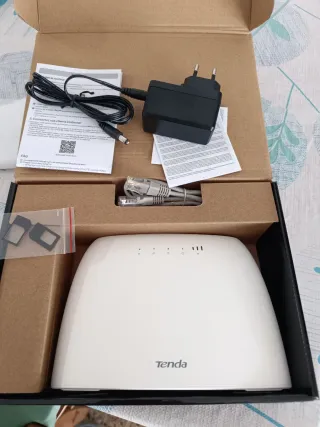 Router Tenda N-300, 4G03 4G LTE SIM WiFi