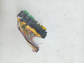 CAJA RELES / FUSIBLES PEUGEOT 308 (7)