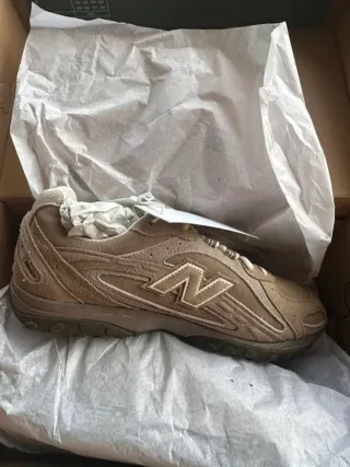 New Balance 204L Arid Stone Talla 43