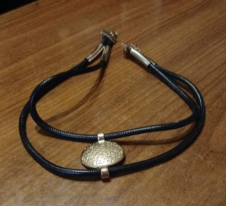 Collana bigiotteria con ciondolo ovale