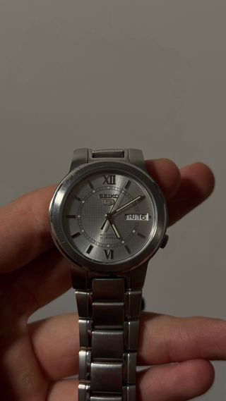 Reloj Seiko 5 Automático Plata