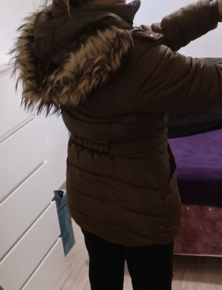 Parka verde talla XS con capucha
