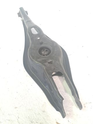 BRAZO SUSPENSION INFERIOR TRASERO DERECHO VOLKSWAGEN PASSAT