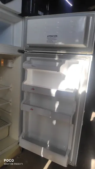 Frigorífico de gas butano marca Butsir