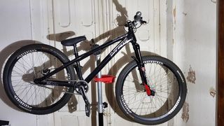 Bici Dirt Jump cuadro Dartmoor 26” a piezas