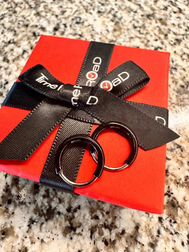 Pendientes Lotus Aro Negro y Plateado