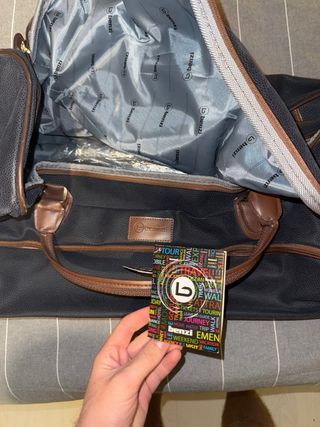 Maleta de viaje Benzi con ruedas