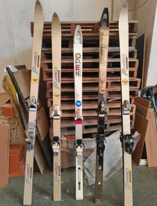 Esquís Rossignol P450 + Bastones