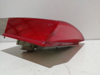 PILOTO TRASERO IZQUIERDO INTERIOR AUDI 80 AVANT